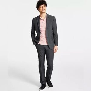 DKNY Duran Mens Charcoal Two Piece Business Suit - 36S / 32W x 30L - NWT